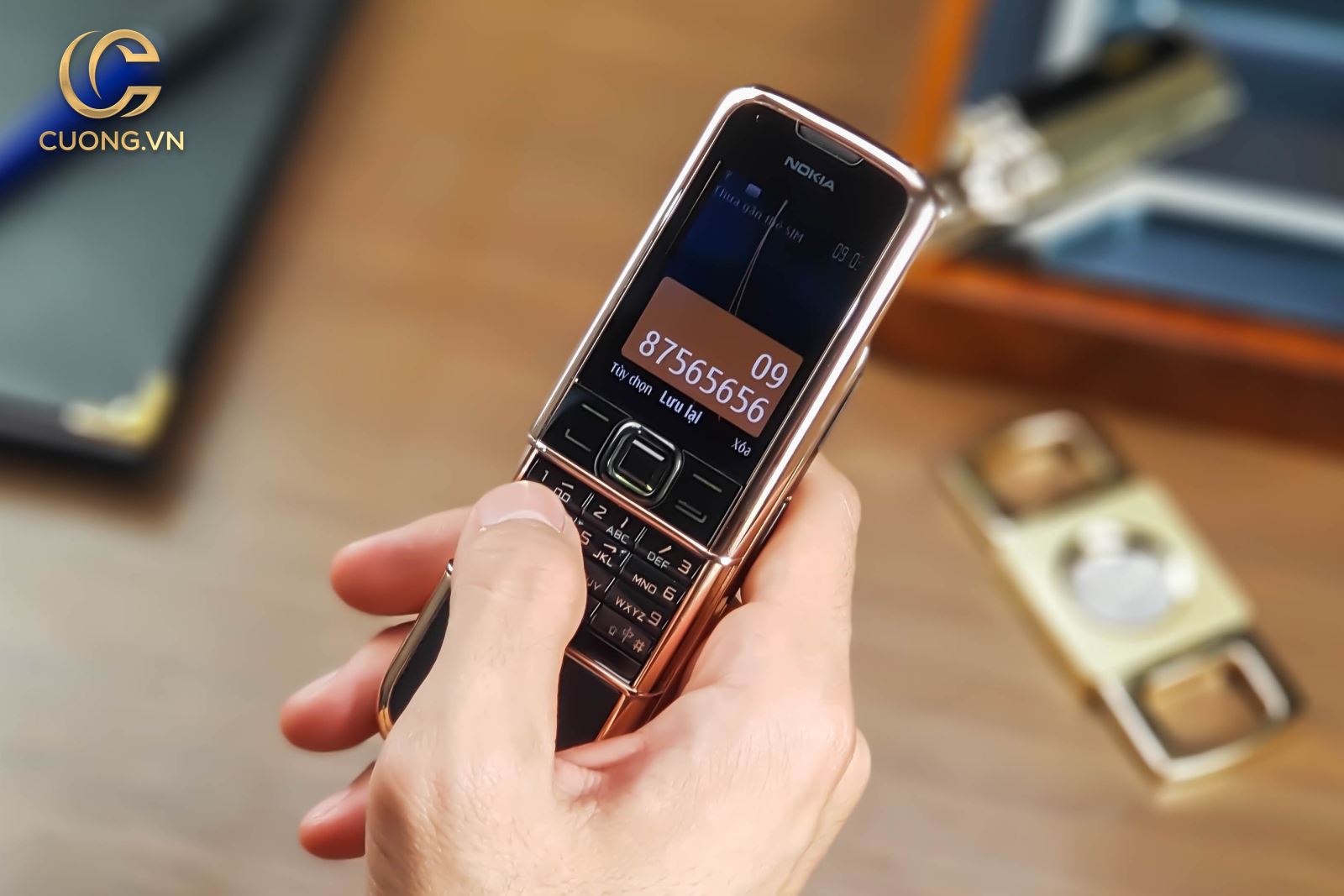 Nokia 8800 vàng hồng da đen