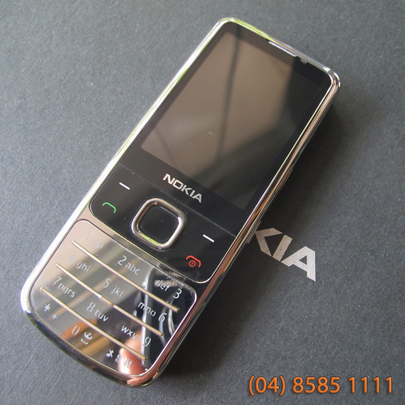 Nokia 6700 Classic màu bạc máy mới Full box1