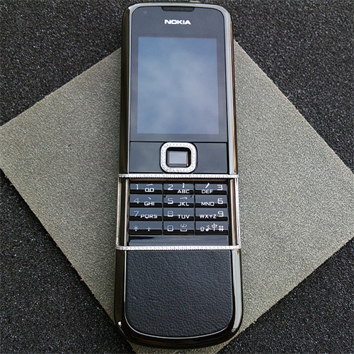 Siêu phẩm dế sang Nokia 8800 Diamond phiên bản đặc biệt